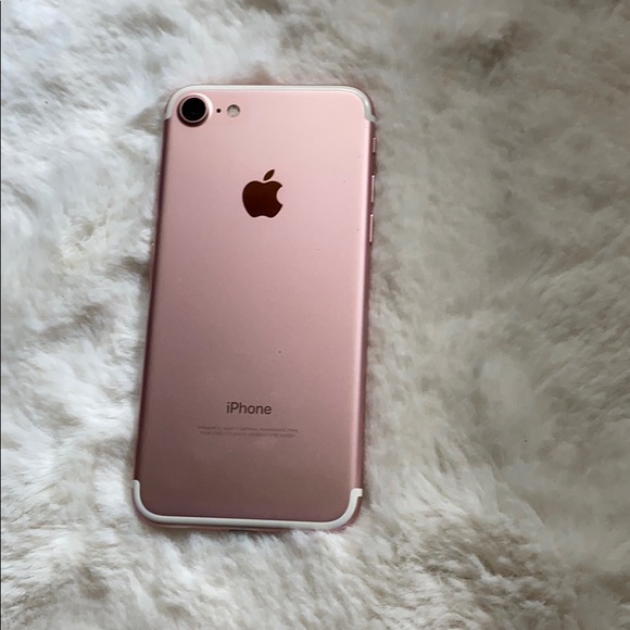 Apple iPhone 7 Rose-Gold 32G - Picture 2 of 5